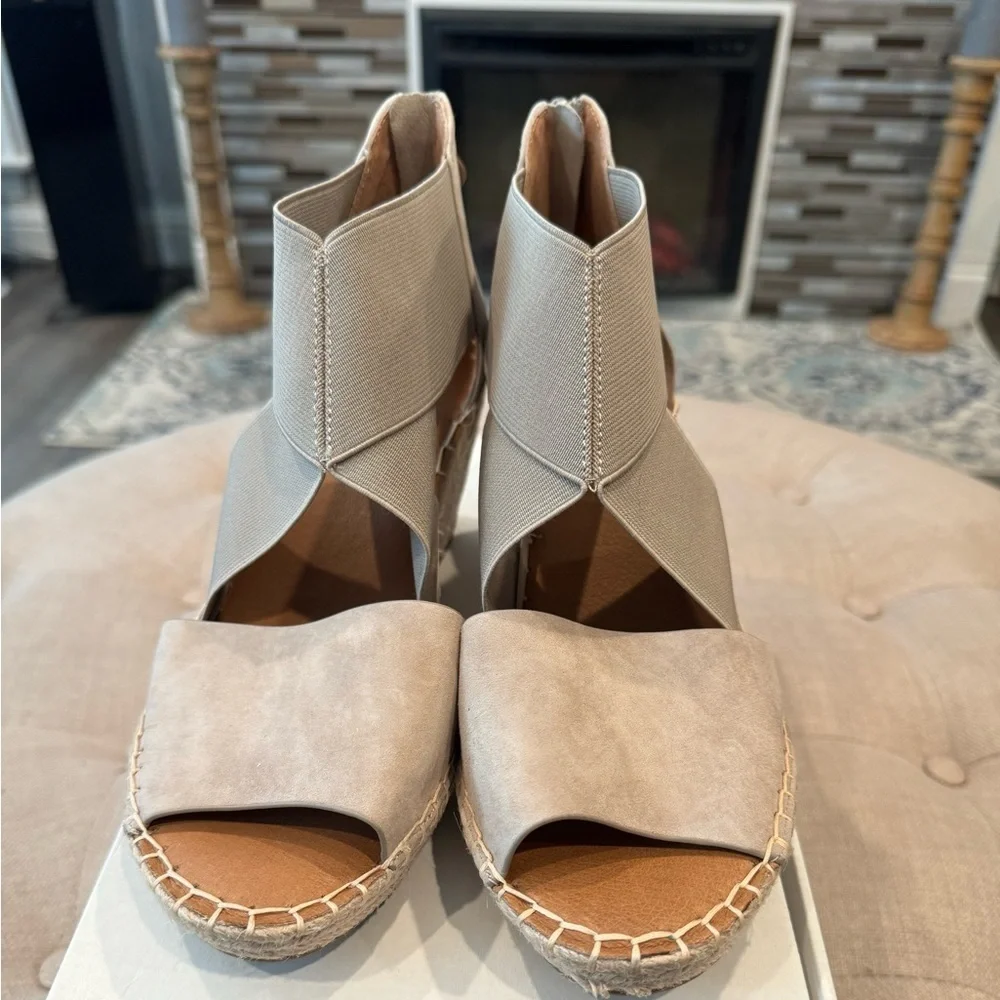 Gentle Souls by Kenneth Cole Colleen Espadrille - Picture 2 of 10